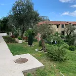 Family Apartments Rafailovici - Free Parking